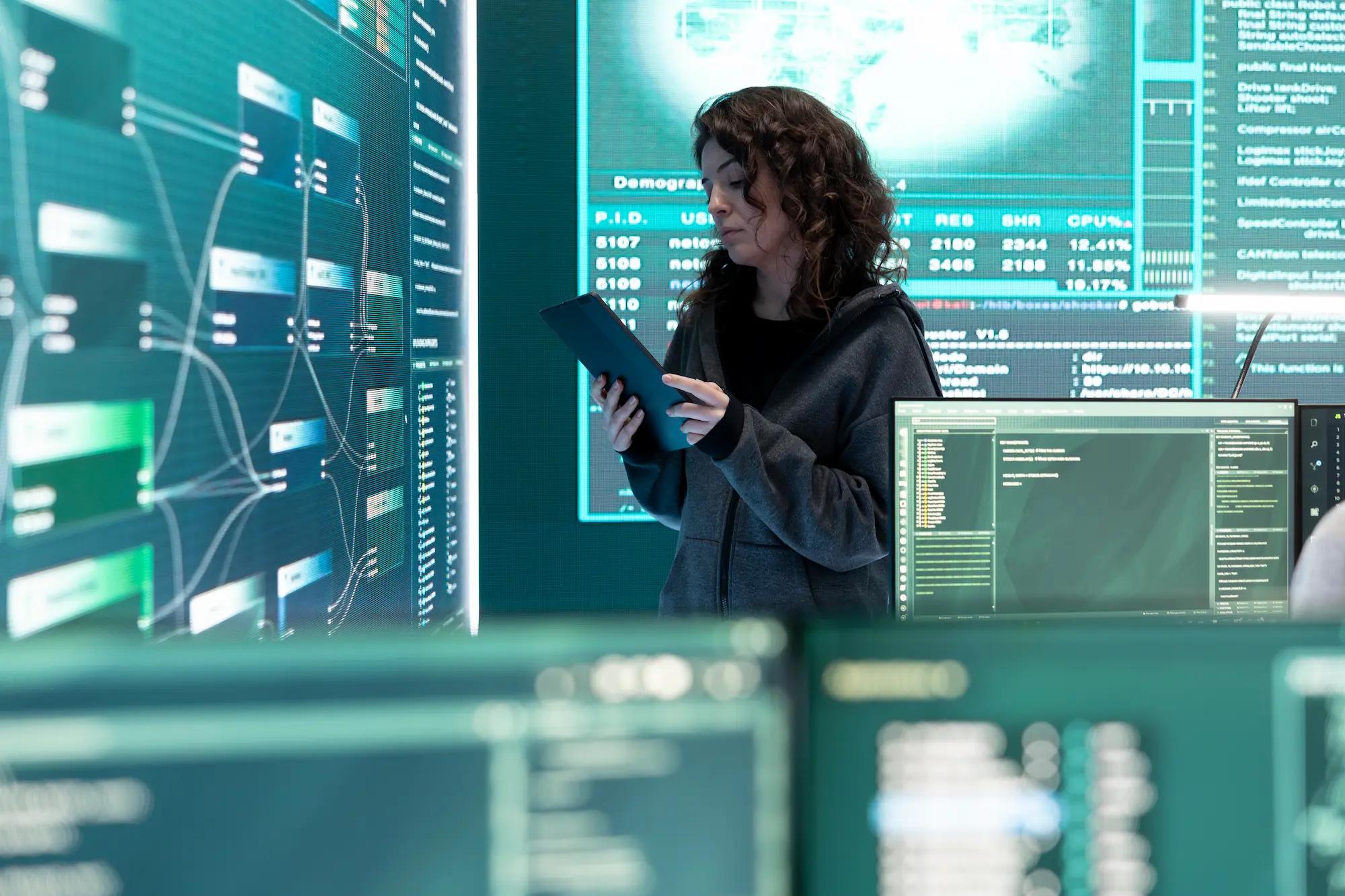 cyber-security-expert-investigates-governmental